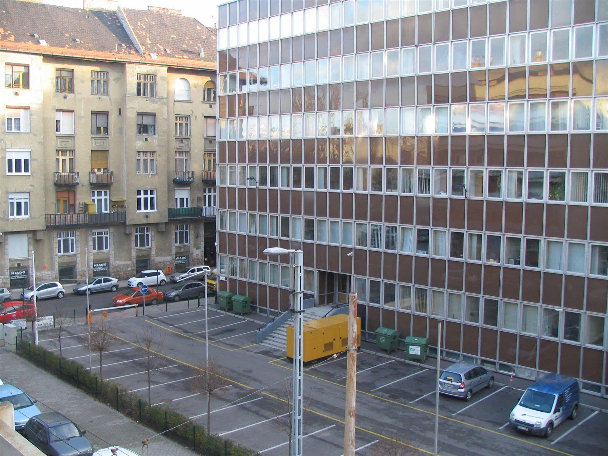Apartments Leslie Budapest Exterior foto