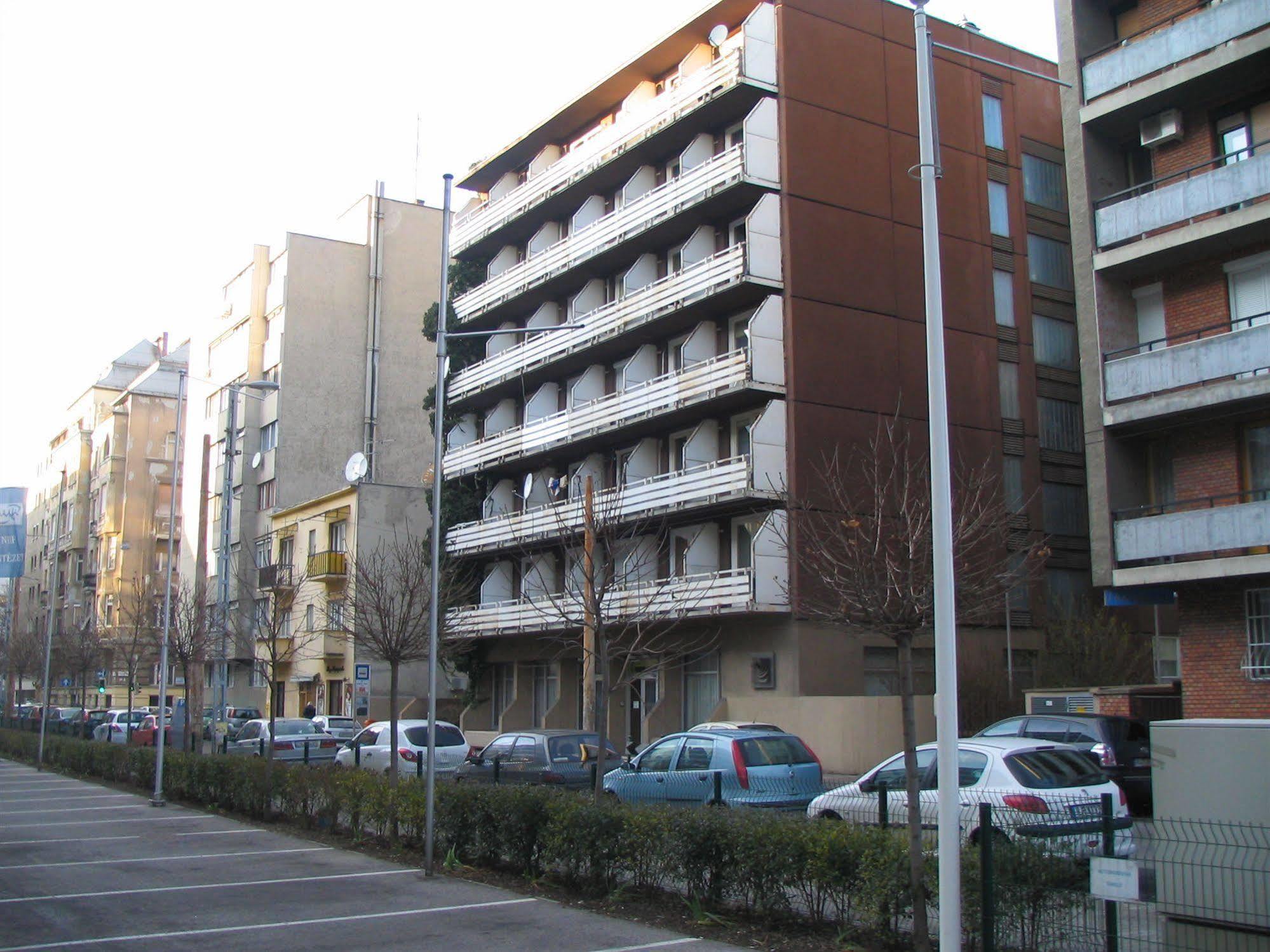 Apartments Leslie Budapest Exterior foto